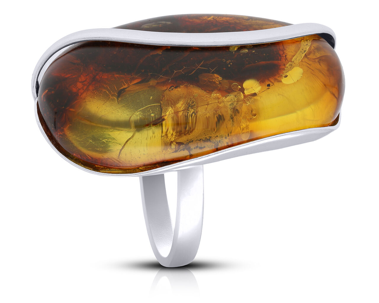 Pierścionek srebrny z naturalnym bursztynem pr.925