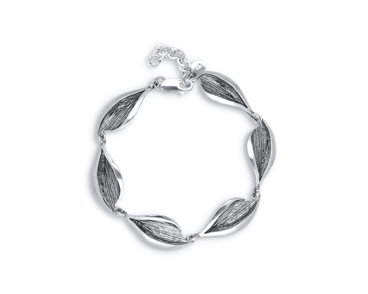 Bransoletka srebrna z pięknym wzorem