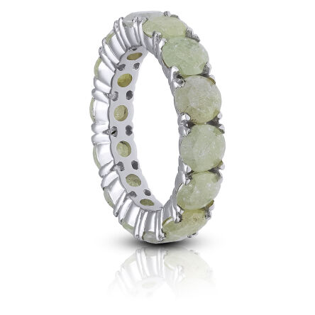 Srebrny pierścionek z kryształem górskim wokoło