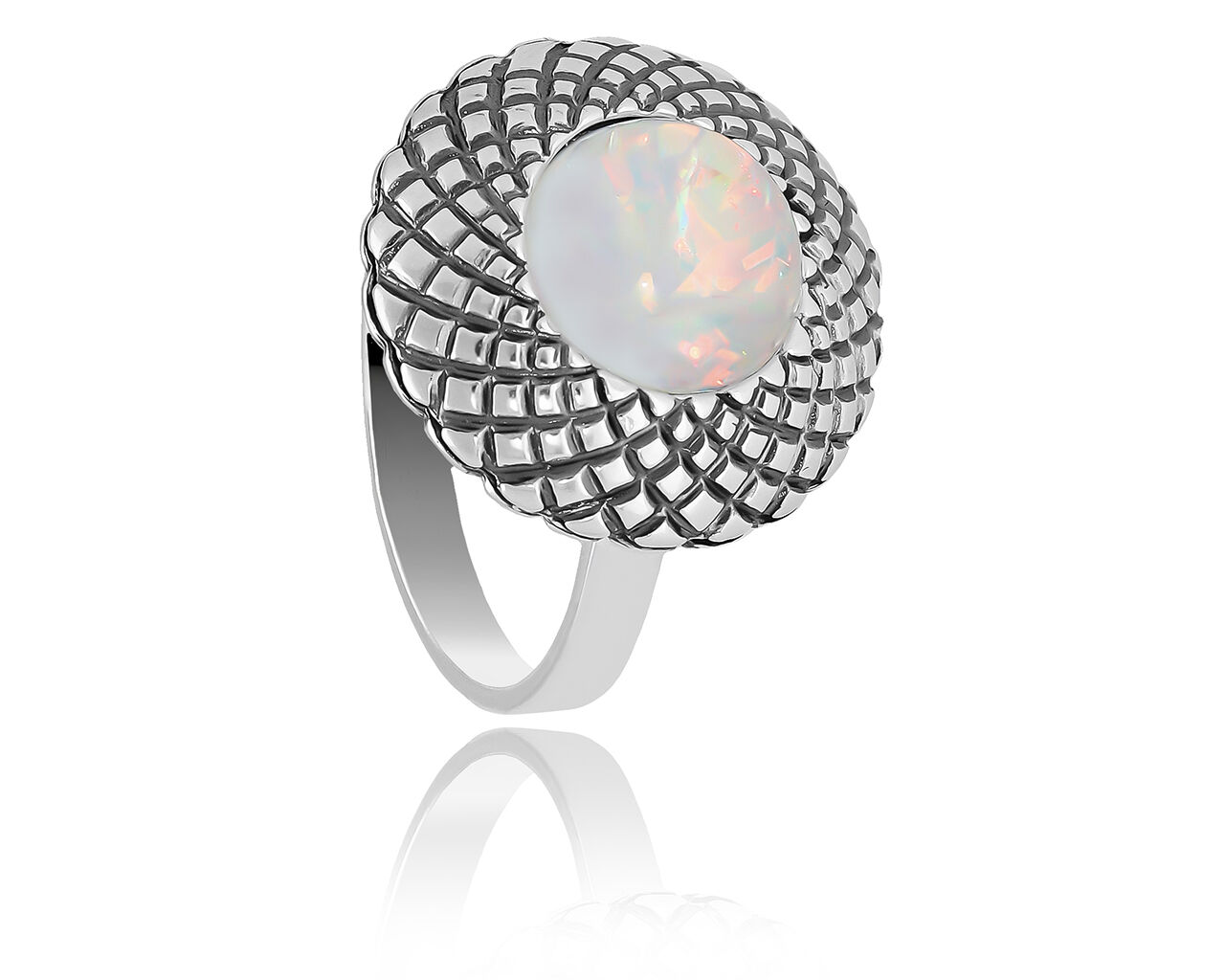 Srebrny pierścionek z białym opalem