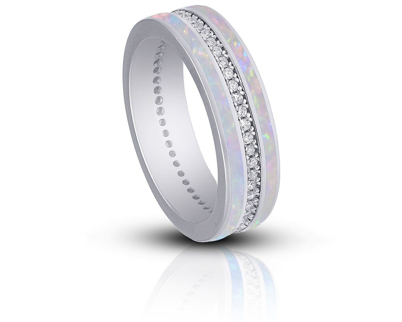 Pierścionek srebrny z białym opalem i cyrkoniami