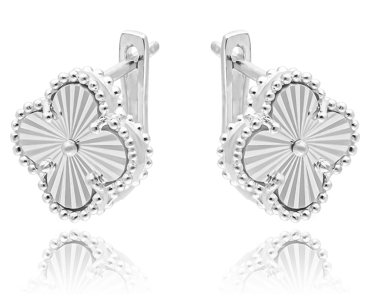 Kolczyki srebrne z błyszczącym diamentowaniem