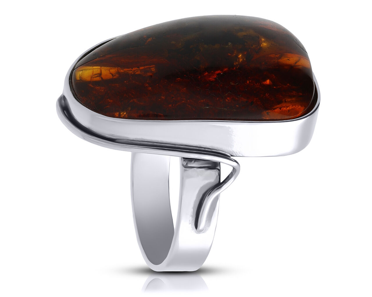 Pierścionek srebrny z naturalnym bursztynem pr.925