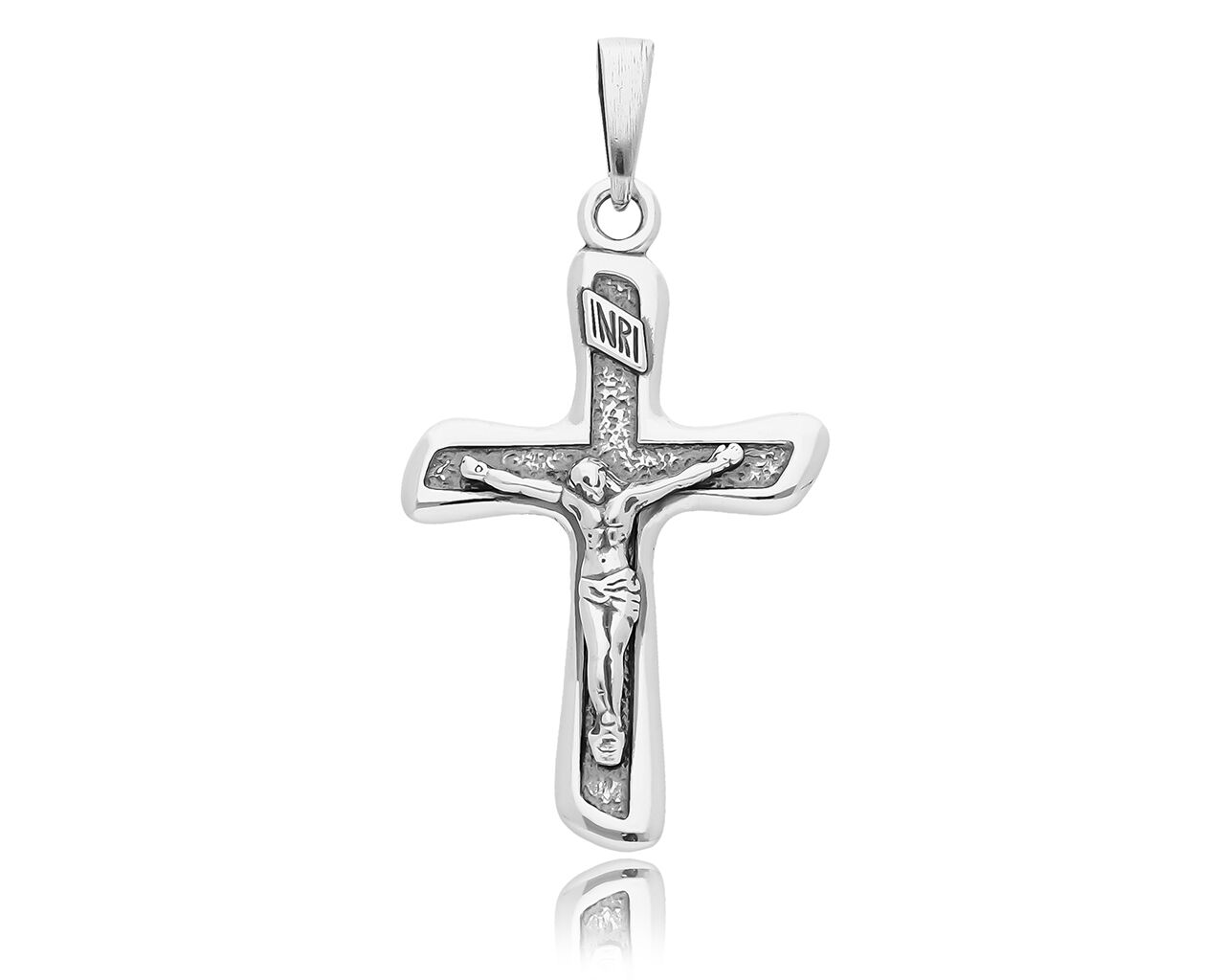 Krzyżyk srebrny z Jezusem