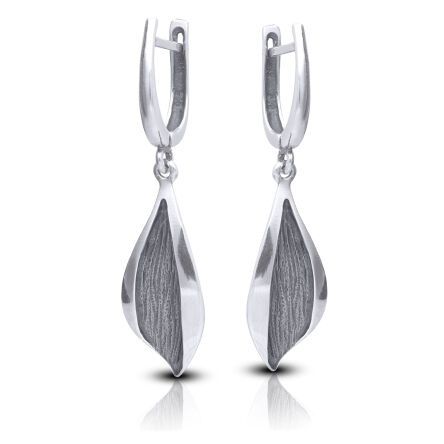 Kolczyki srebrne wiszące na angielskim zapięciu