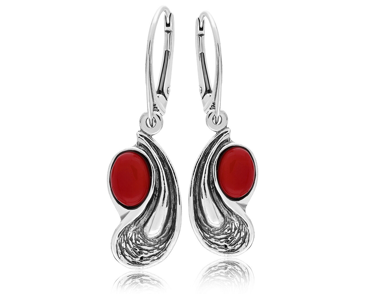 Kolczyki srebrne wiszące z czerwonym koralem