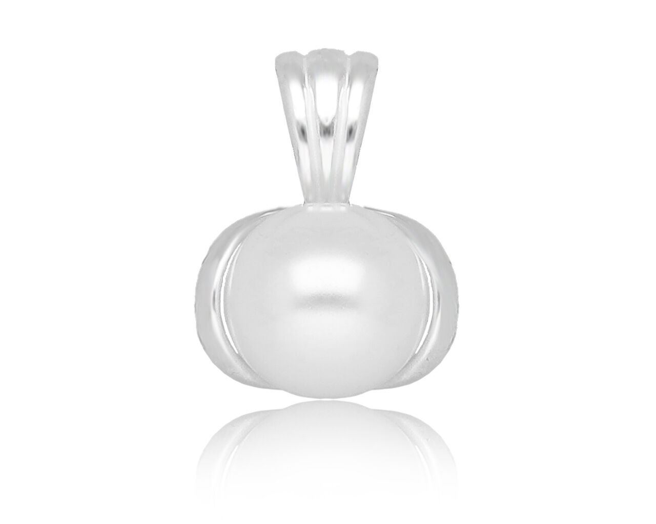 Srebrna zawieszka z perłą